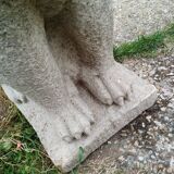 Paire de lions de jardin en pierre ancien vintage