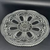 Plat en verre travaillé