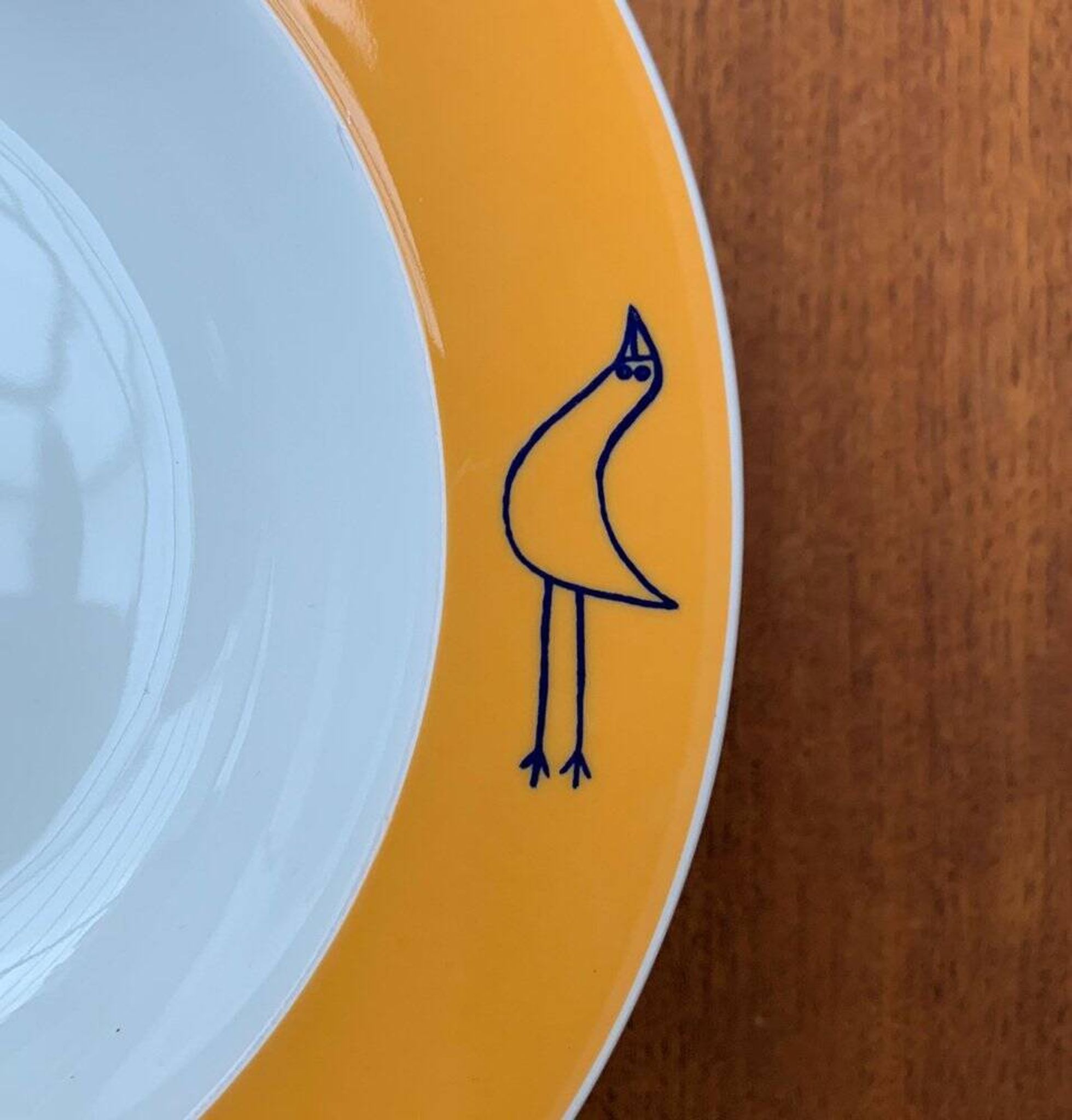 Postmodern German series of flying objects, soup plates by David Palterer and Sieger Design for Arzberg, 1990s, set of 7.