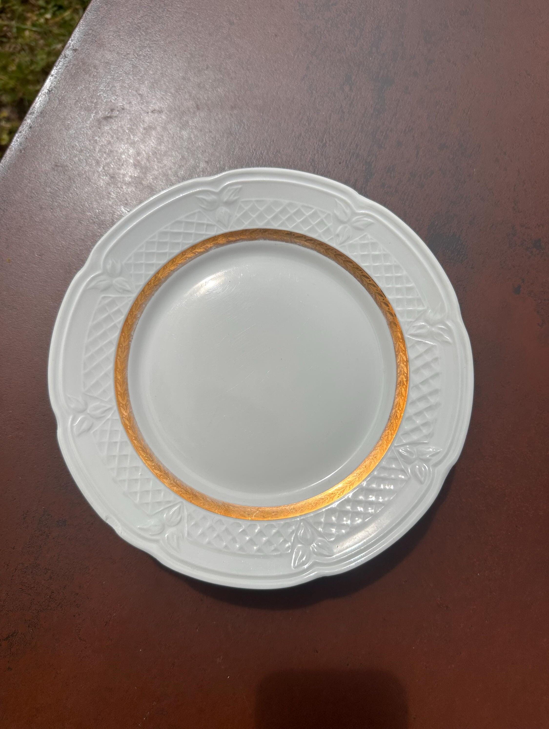 Set of 6 dessert plates in Berry porcelain – White and gold