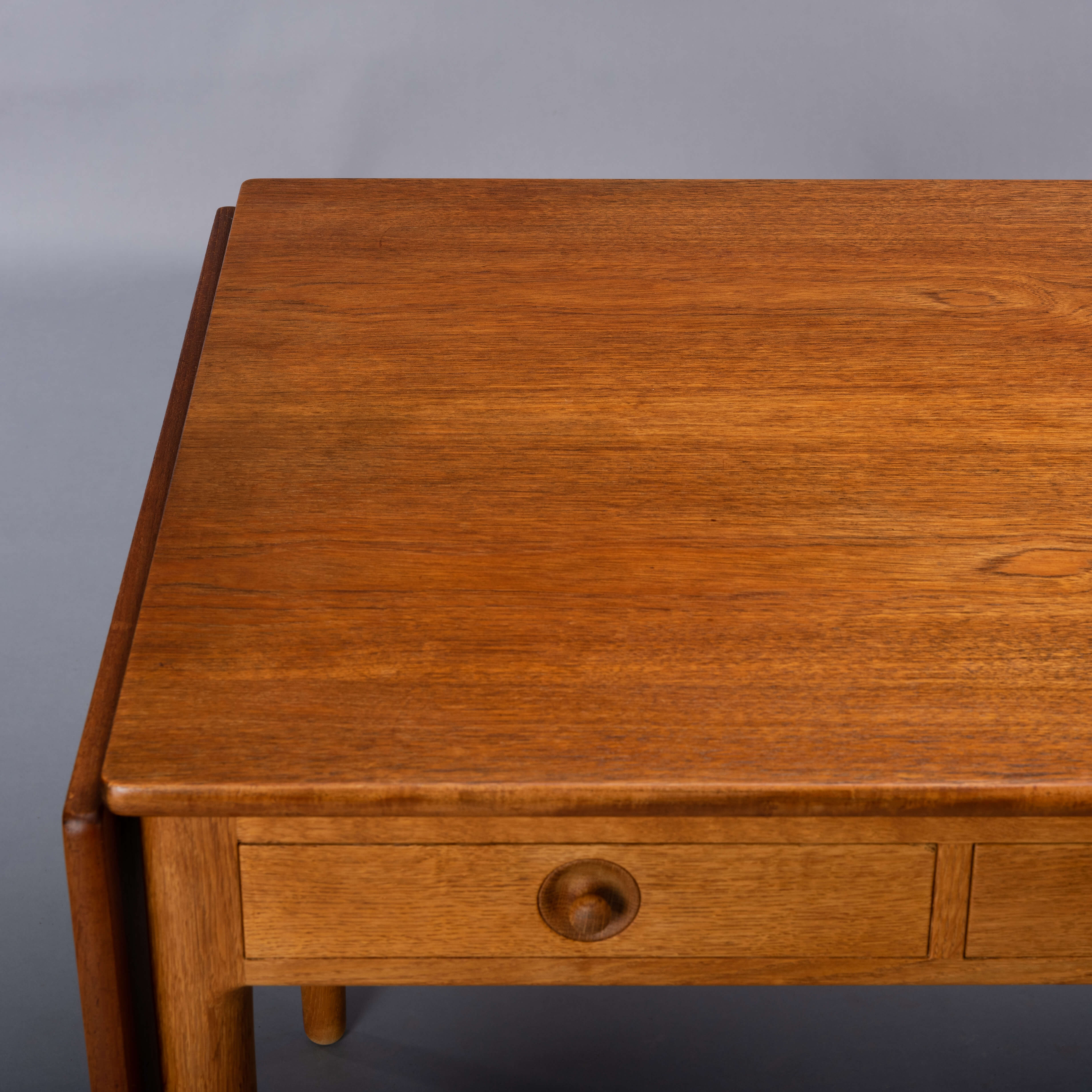 Design midcentury modern desk AT-305 by Hans J. Wegner for Andreas Tuck, 1950s