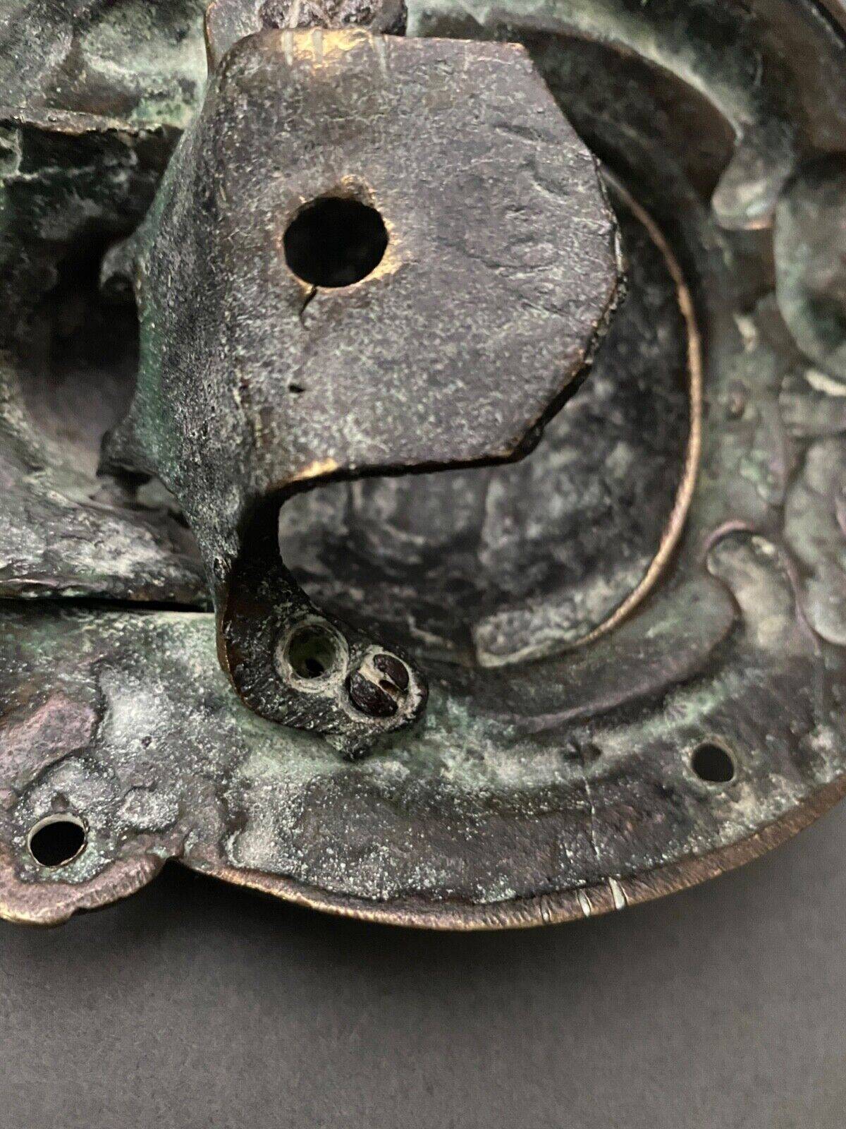 Ornementation de billard en bronze doré visage décor Louis XIV