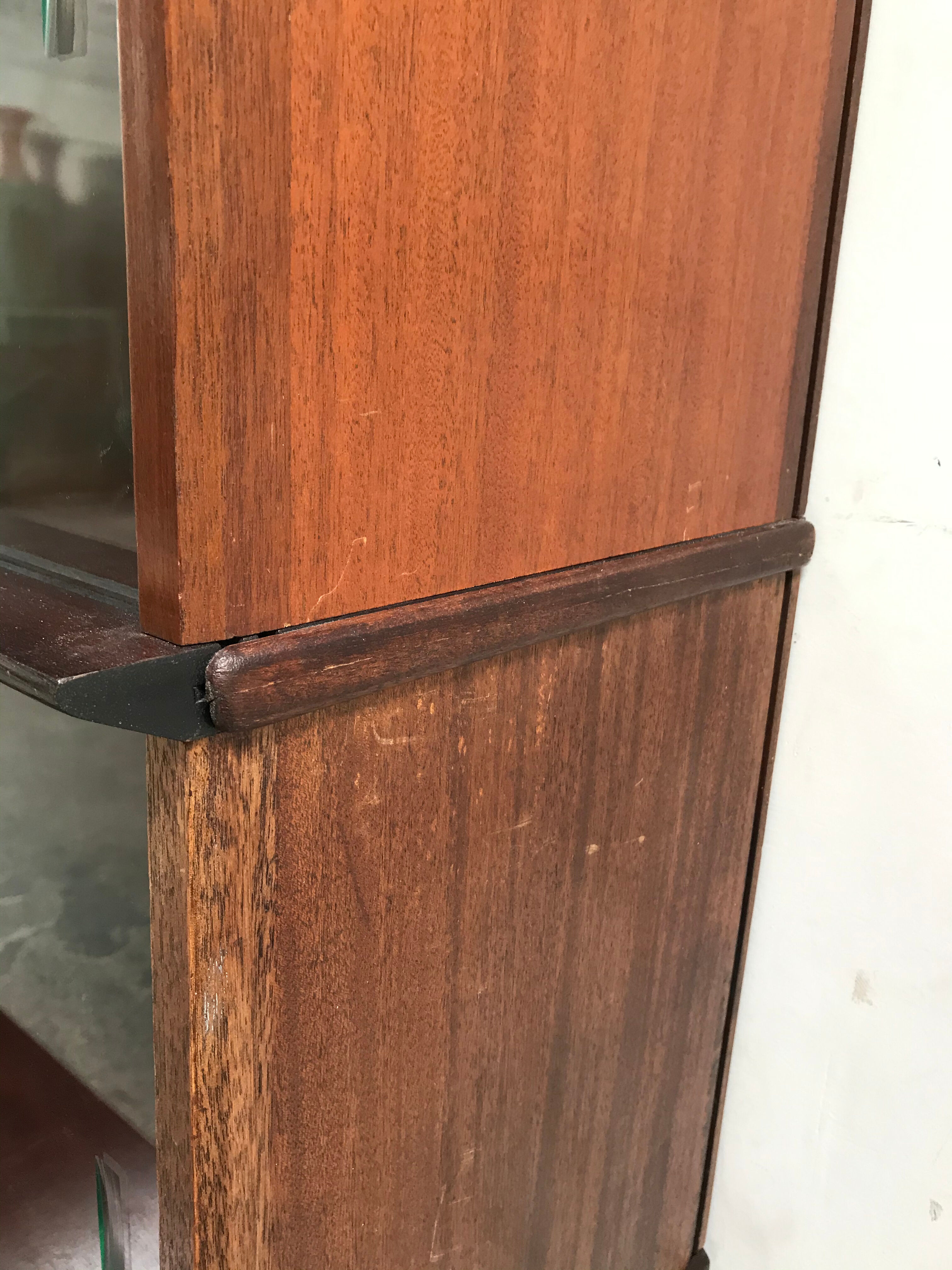 Oscar double-glazed library