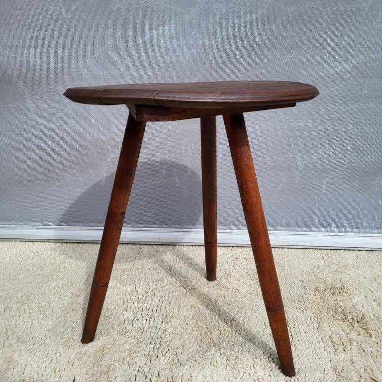 Winegrower's bistro pedestal table