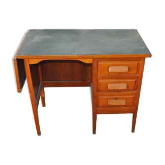 Children's desk