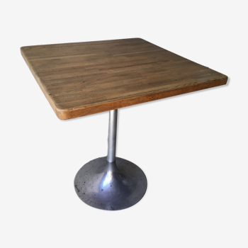 Bistro table