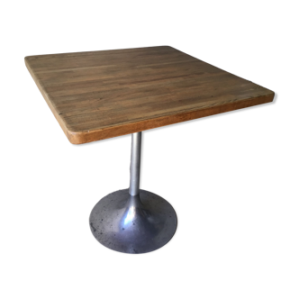 Bistro table