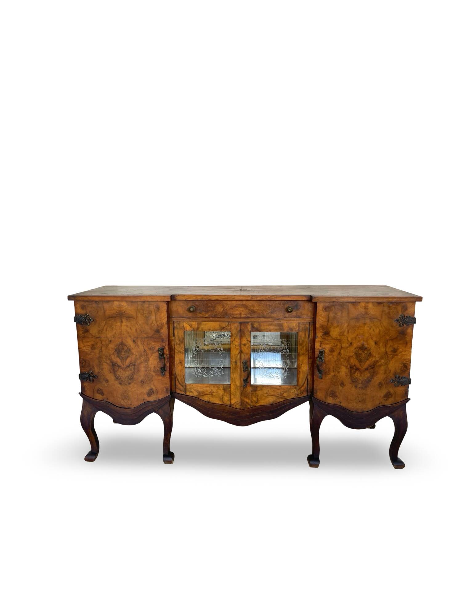 Buffet en noyer burr italien, années 1930.