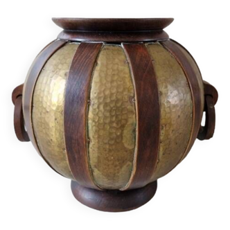 Gustave Serrurier-Bovy (1858-1910) - Important vase boule - A dinanderie de feuilles de cuivre