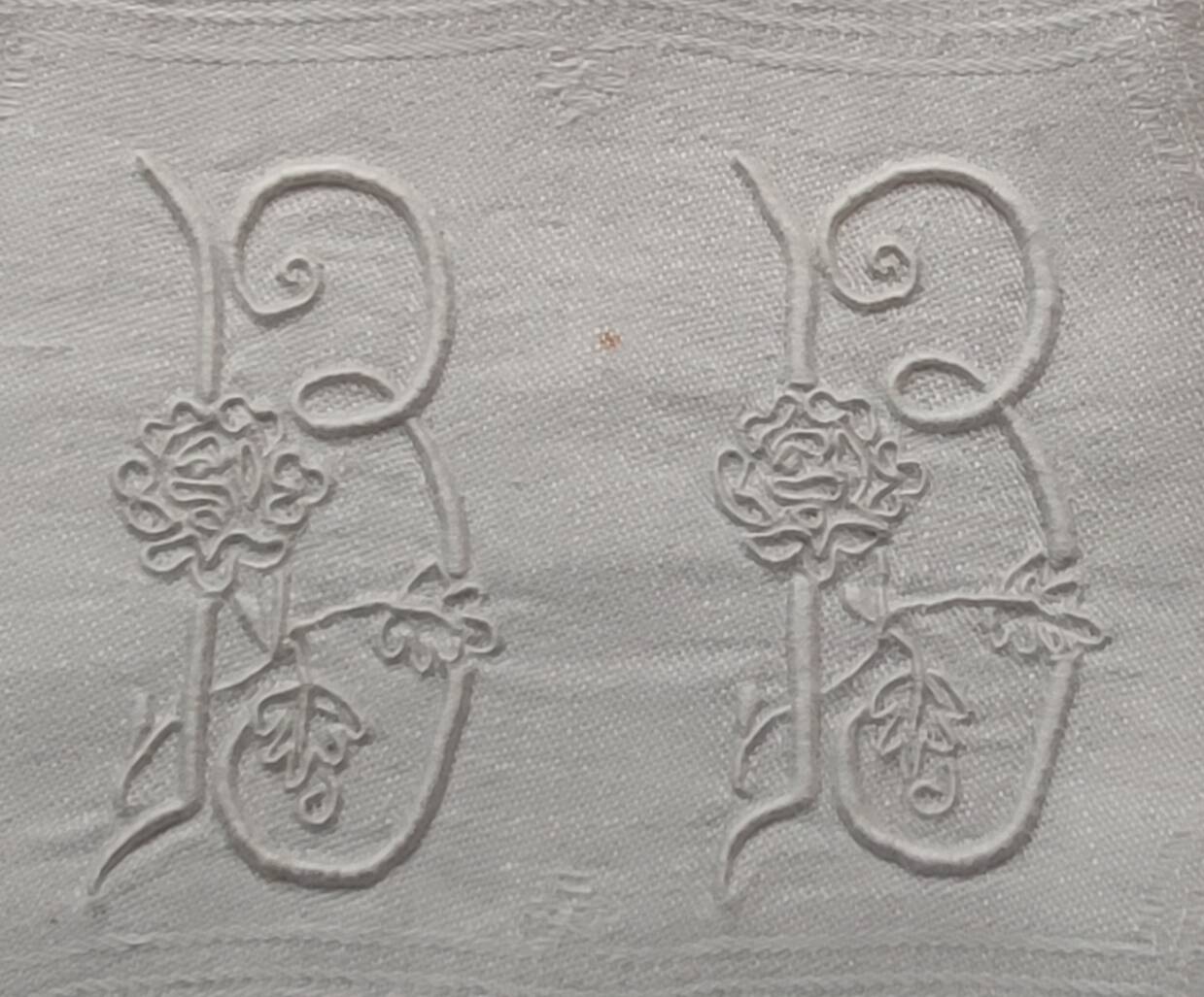 12 old BB monogram table napkins