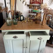 Buffet parisien vert amande vintage 