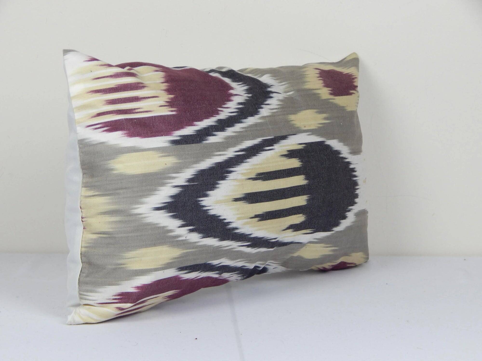 Vintage ikat cushion cover 30x51 cm