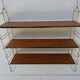 Etagère murale String laiton et bois