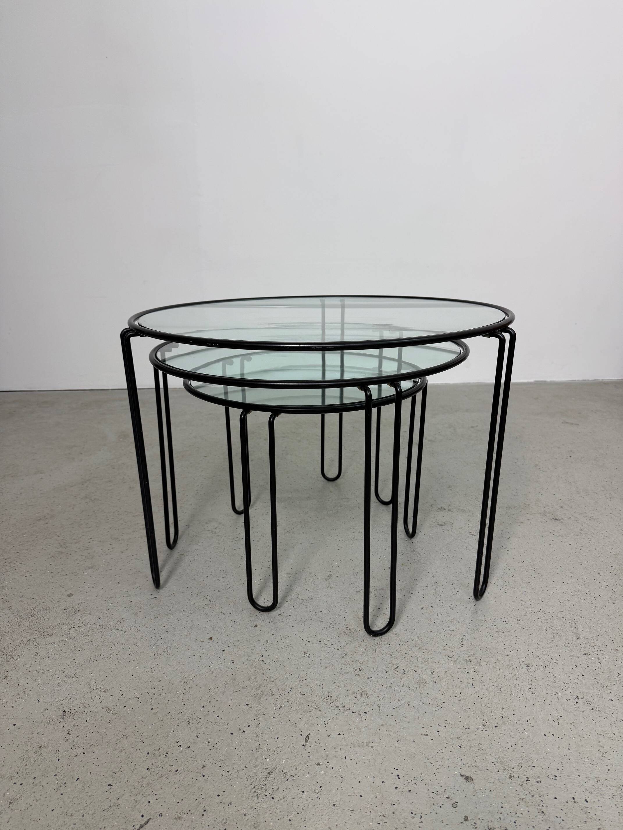 Set of 3 Minimalist Wire and Glass Nesting Tables, 1970s - 1980s