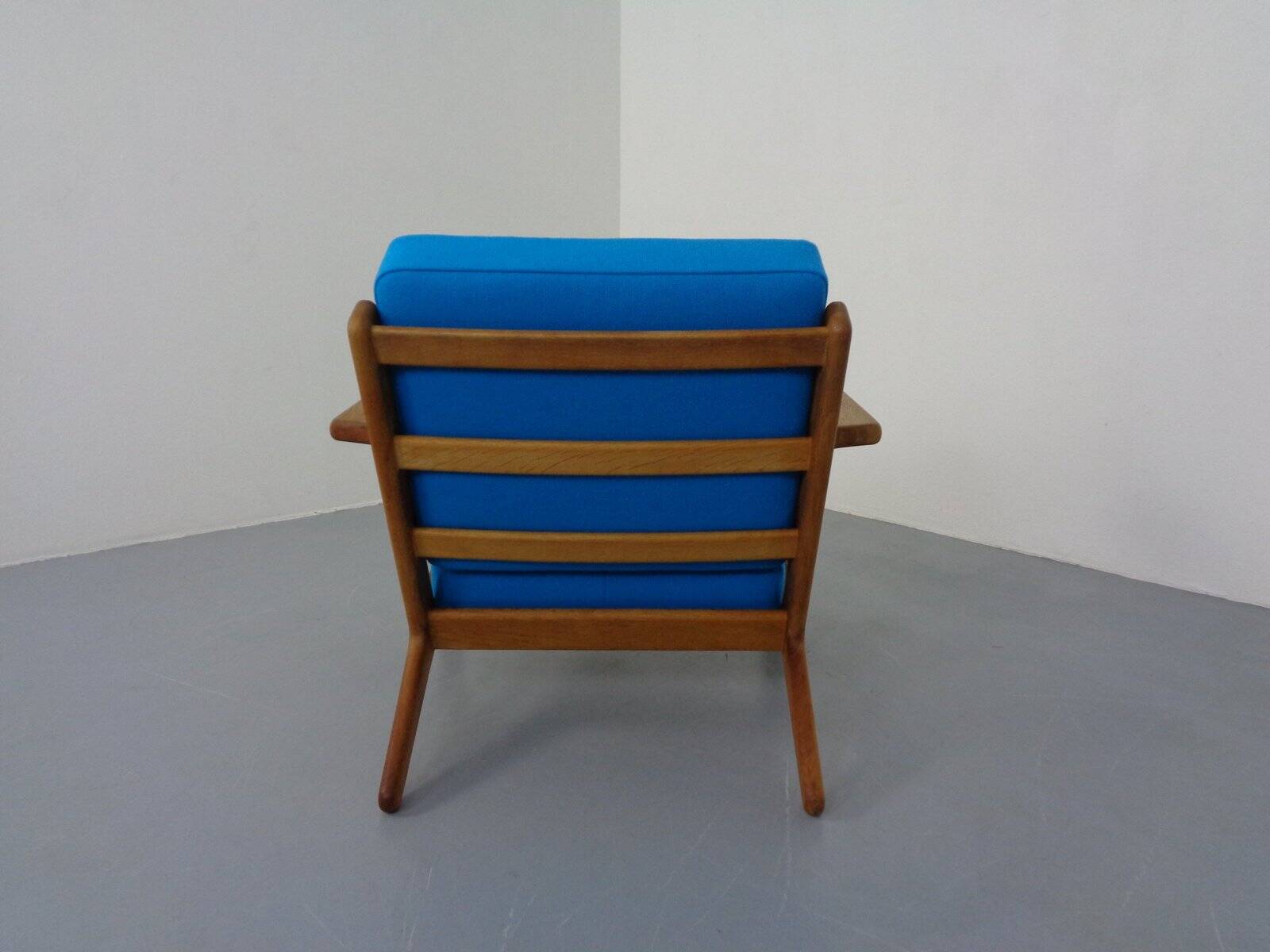 Danish GE290 Chair in Oak and Kvadrat Hallingdal by Hans J. Wegner for Getama, 1960s