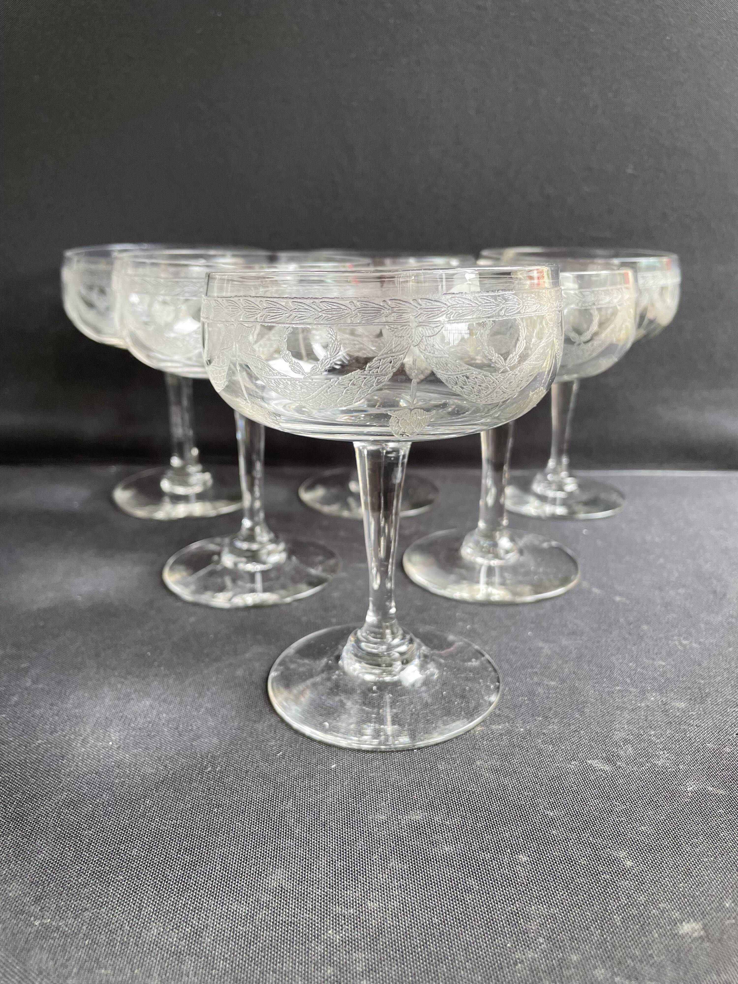 6 ½ crystal guilloché champagne glasses – Art nouveau