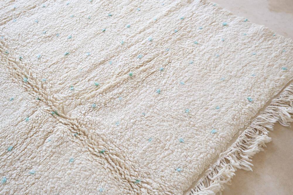 Moroccan Beni Ourain rug with dots - 297 x 205 cm