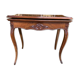 Table à jeux de style Louis XV en noyer