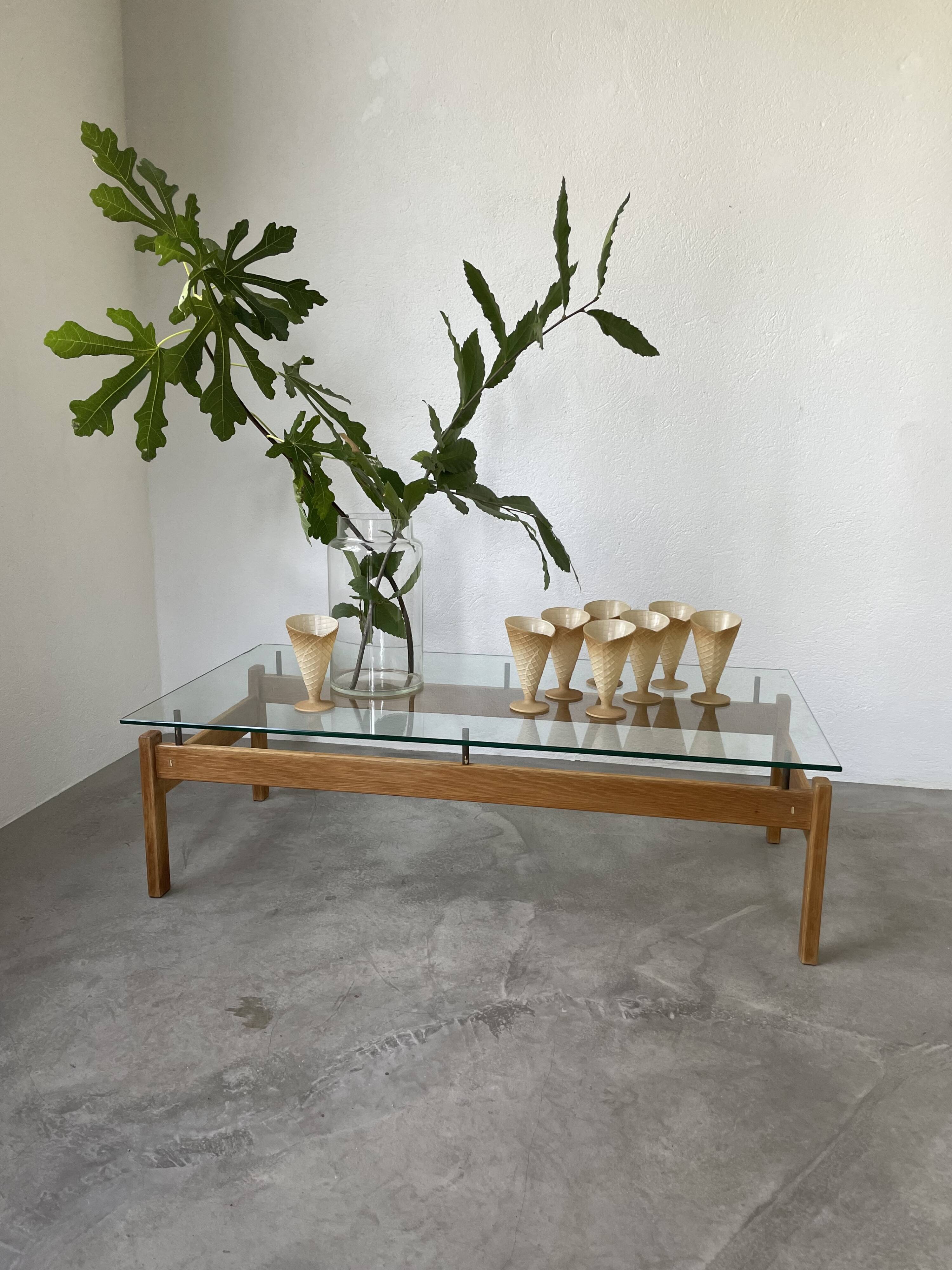 Table scandinave teck blond et verre 60