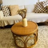 Round rattan table