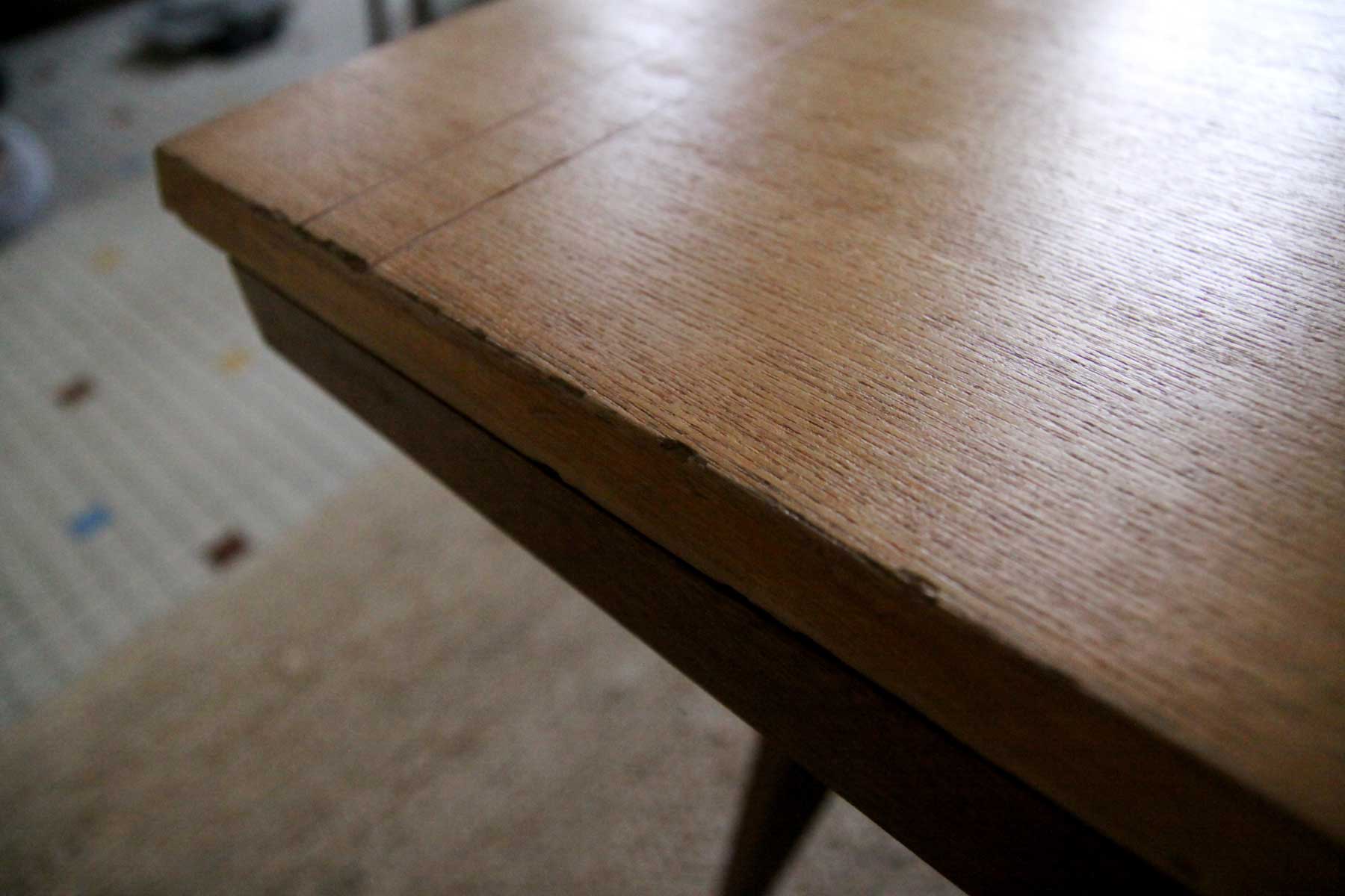 Table dining compass feet