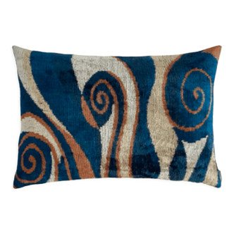 Ikat silk velvet cushion 40x60