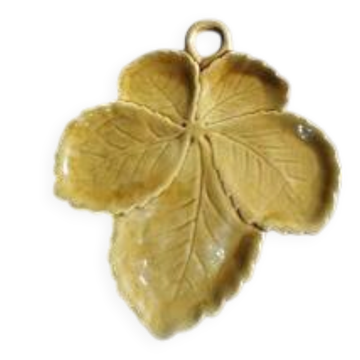 Grand plat feuille barbotine