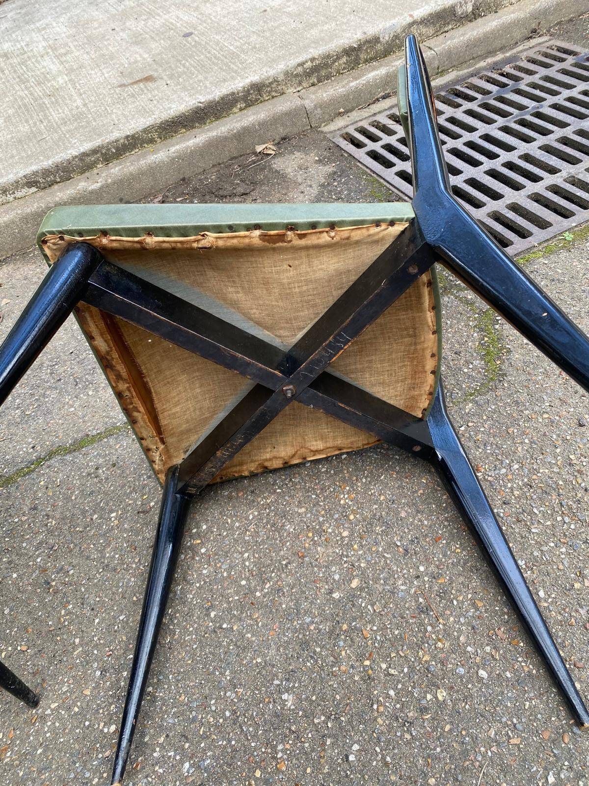 6 Italian design dining chairs in Scandinavian style with wood and olive green leather.