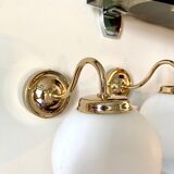 2 wall lamps in gilded metal and white opaline