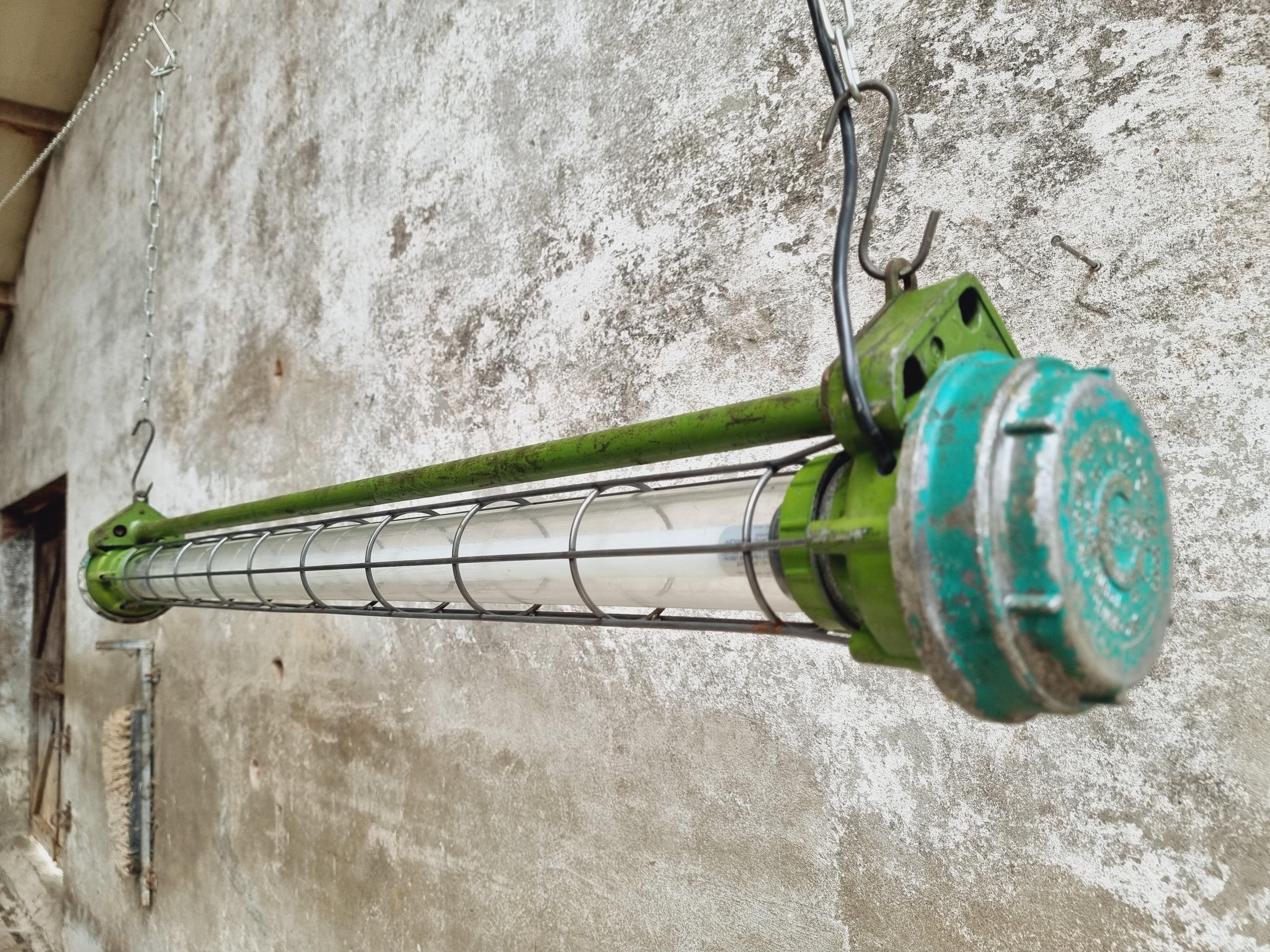 Lampe minière 147 cm de long
