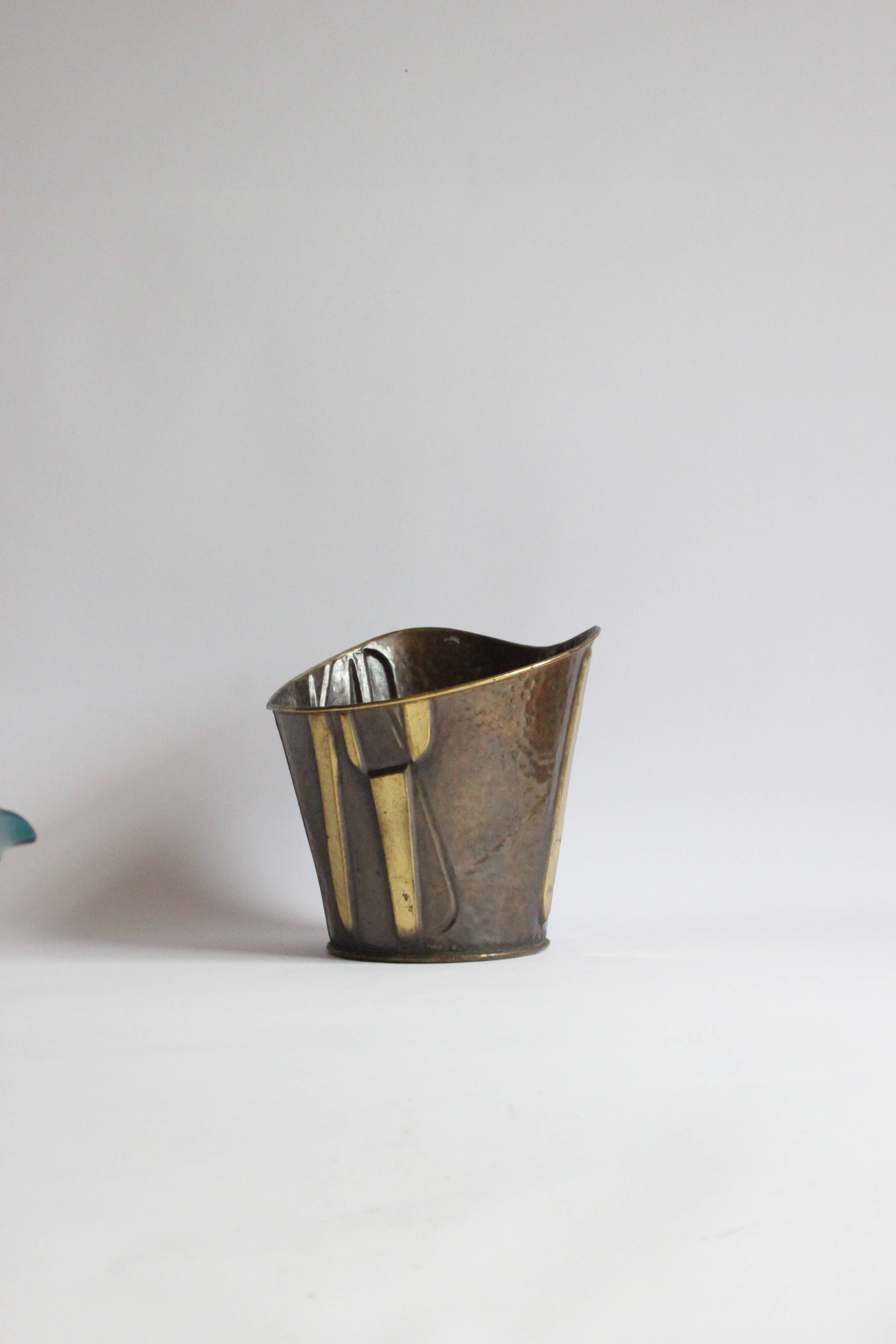 Modernist copper cachepot, 1950s.