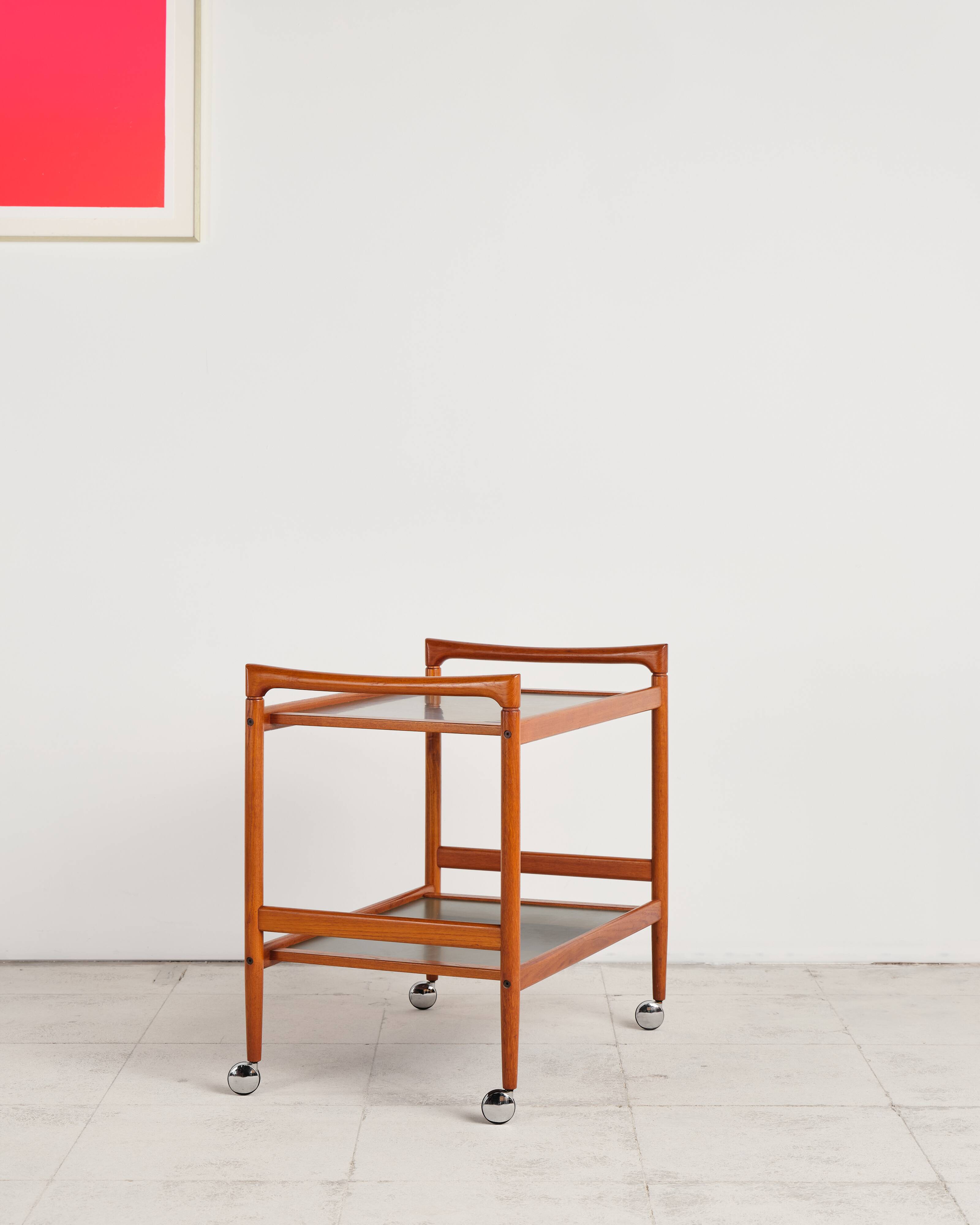 Dessert or bar cart, Dyrlund, mid-20th century design in teak.