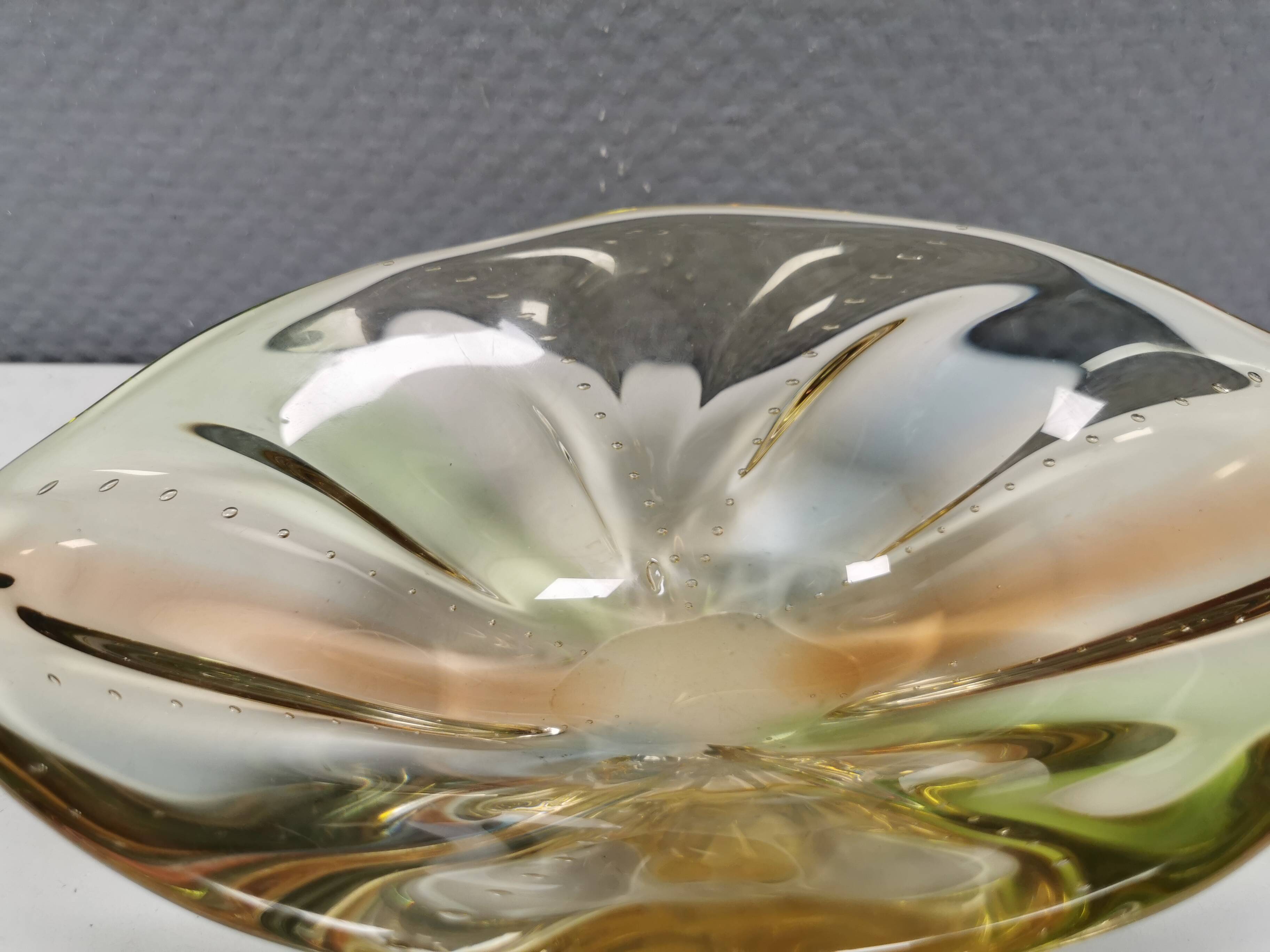 Bohemian/czech glass art bowl by hana machovska pizzicato collection 50-60s