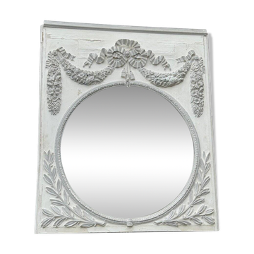 Miroir de cheminée, trumeau Louis XVI en bois sculpté rechampi blanc et gris, XVIIIème siècle