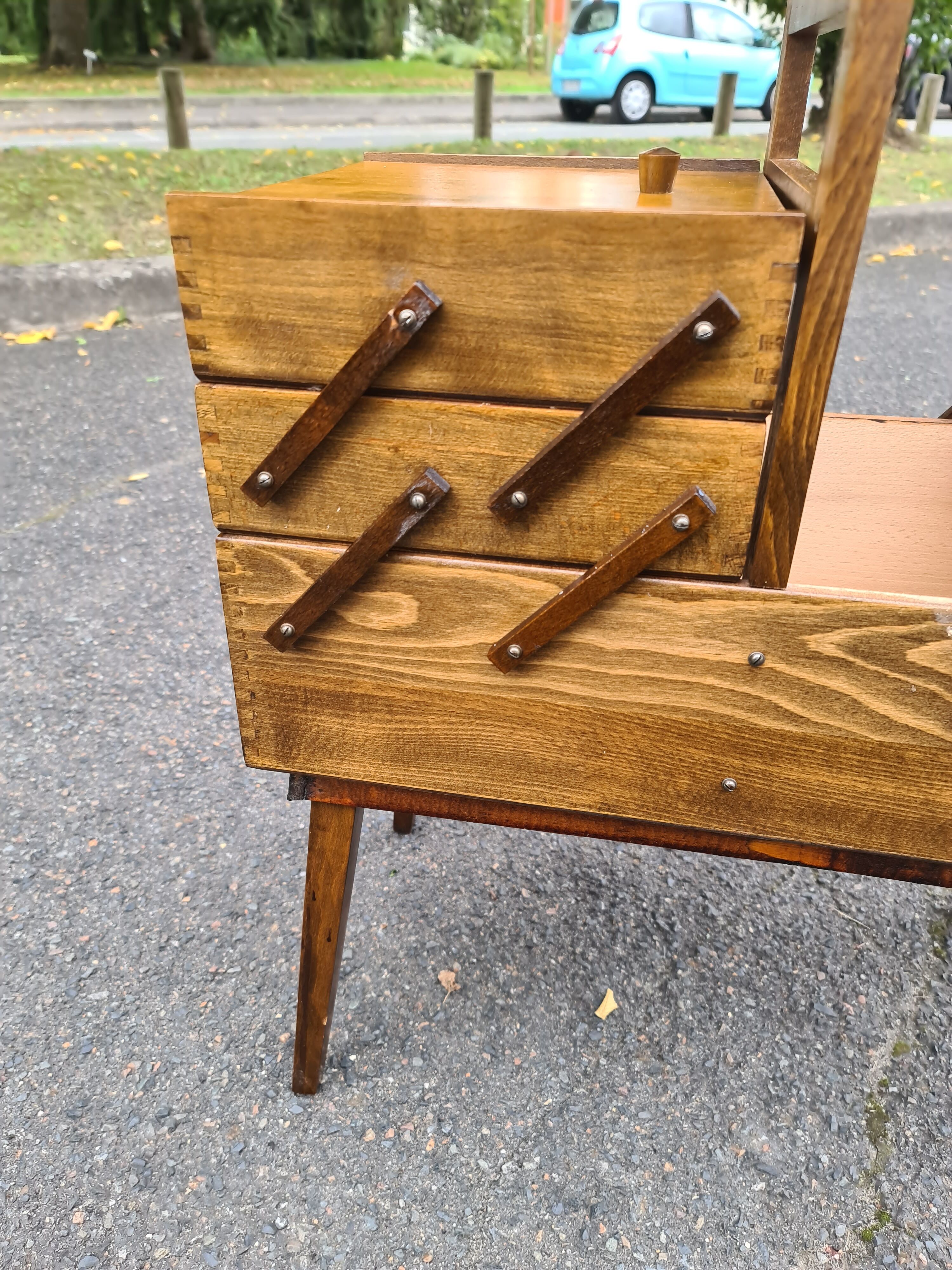 Vintage seamstress worker 1960 compass foot