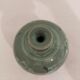 Vase céladon en porcelaine ancien traditionnel coréen