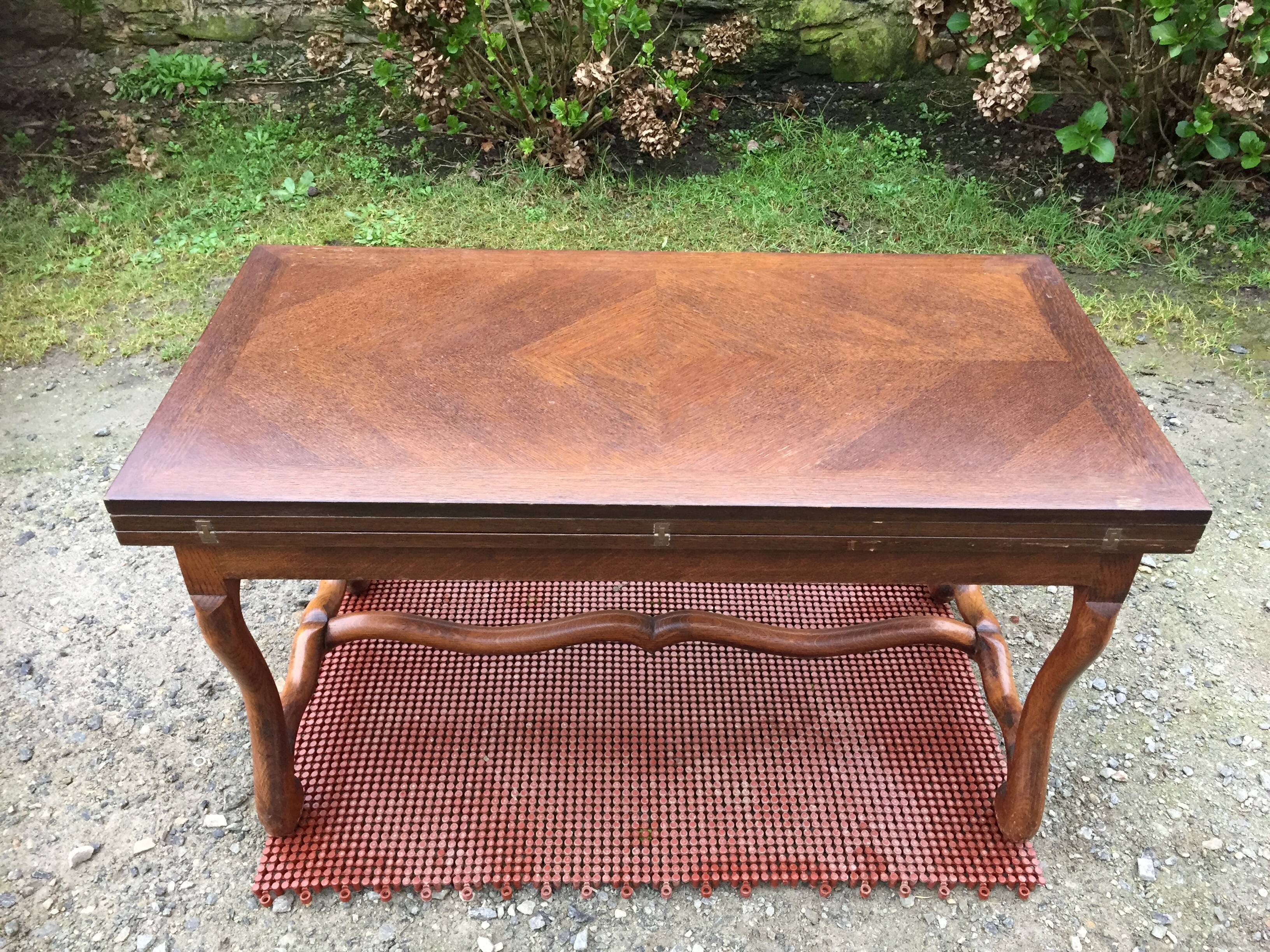 Modular vintage oak coffee table with Albert Ducrot's magical system