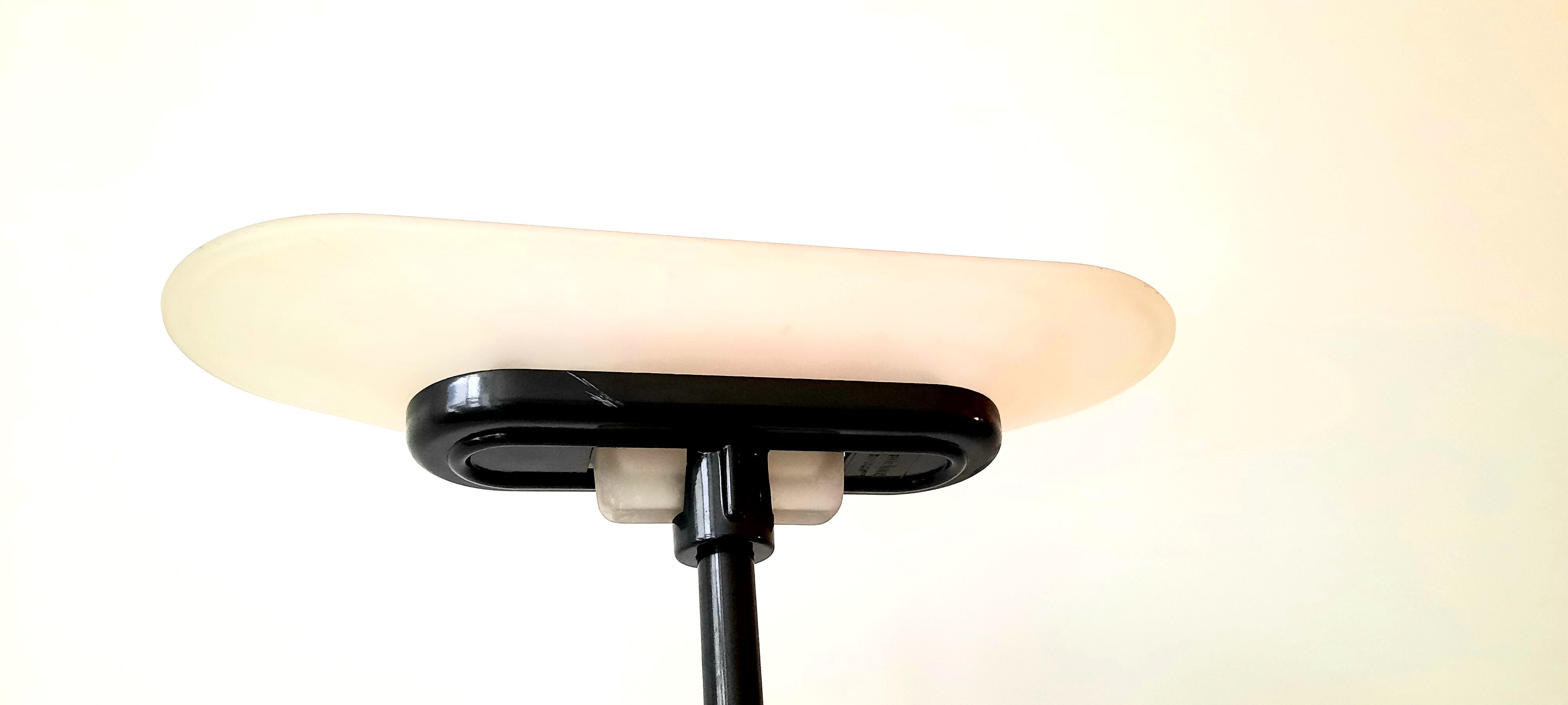 Arteluce lamppost by Perry King Santiago Miranda Gianluigi Arnaldi model Jill circa 1978