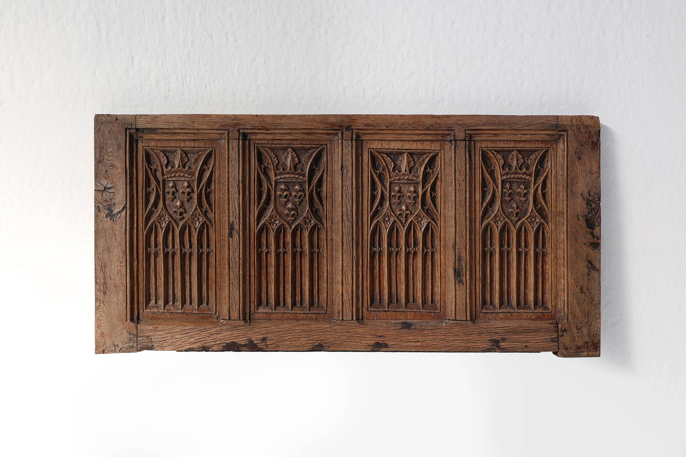 Neo-Gothic Flemish hand carved panel in solid oak, ca. 1850