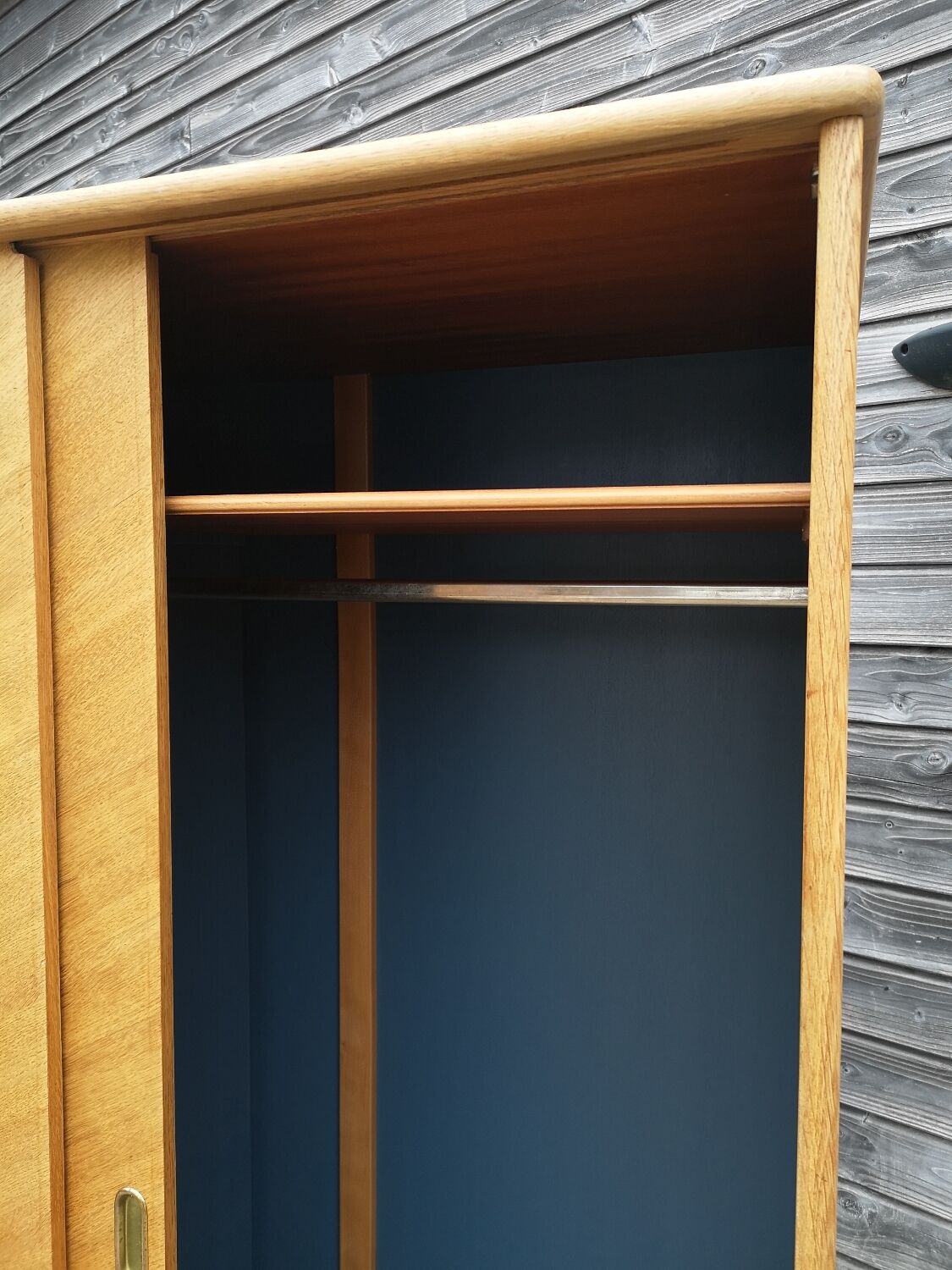 Vintage wardrobe sliding doors