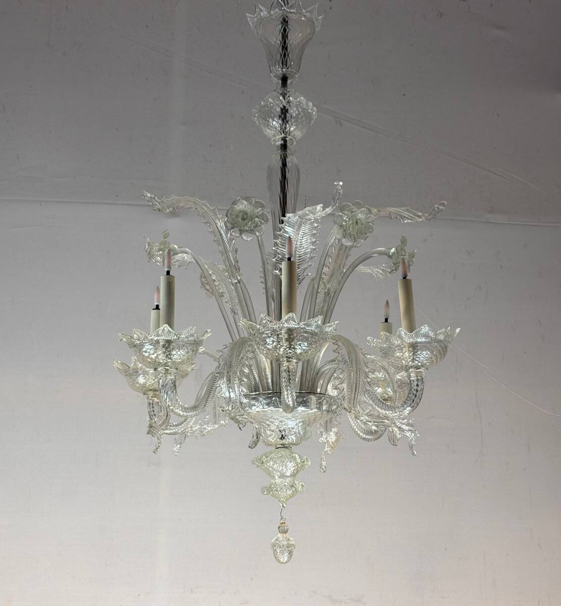 Venetian lustre in colourless Murano glass, 6 light arms, circa 1950.