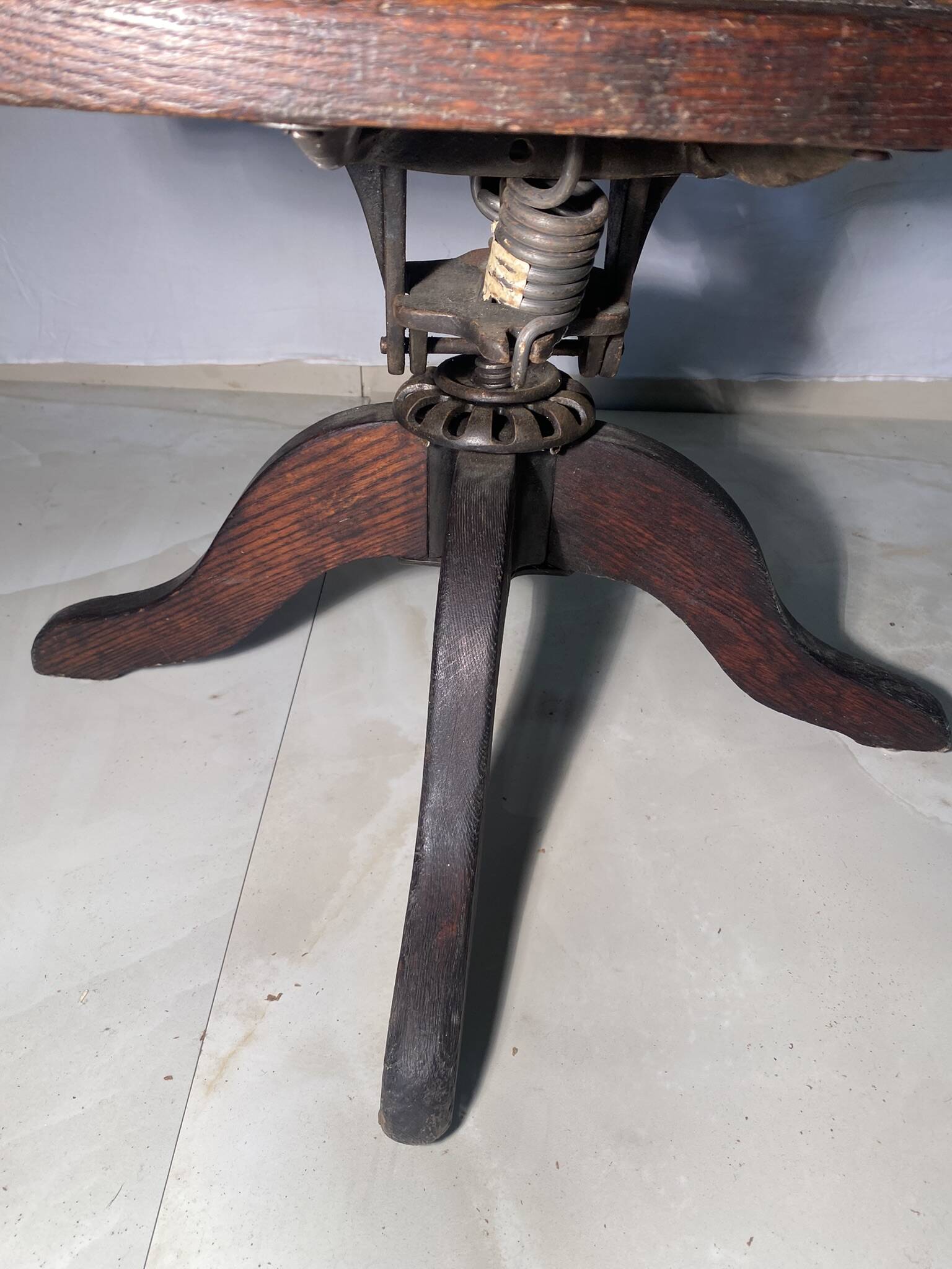 American office chair swivel old mechanism