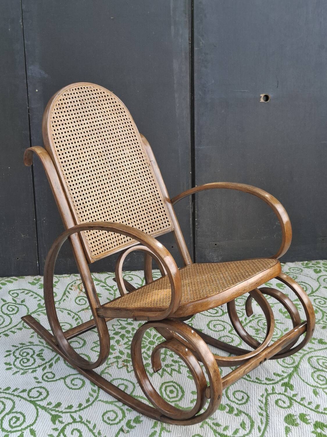 Rocking chair
