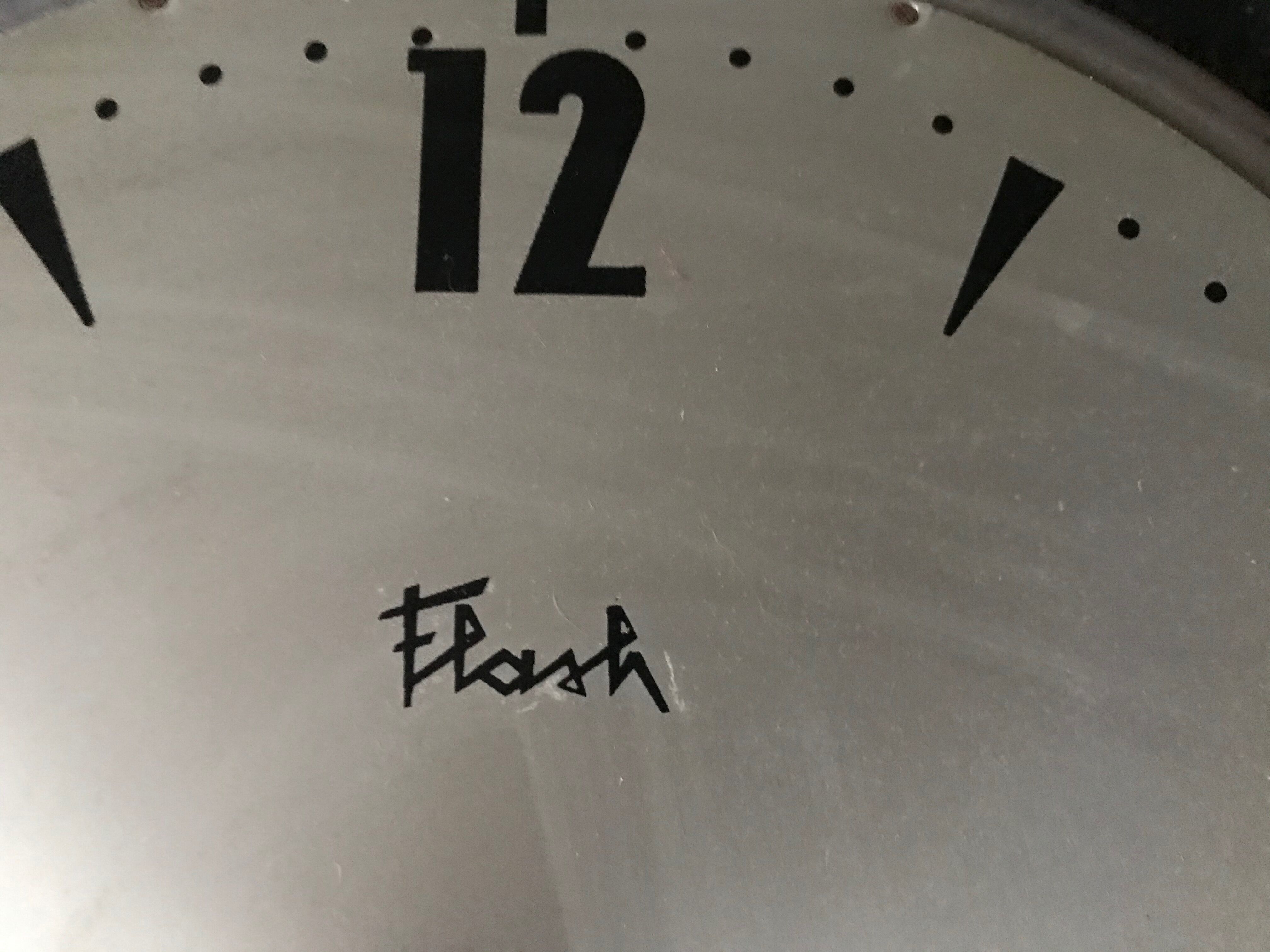 Flash industrial clock
