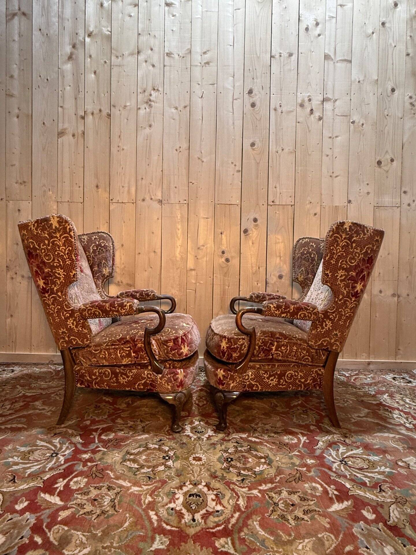 Paire de fauteuils - bergères à oreilles Anglais