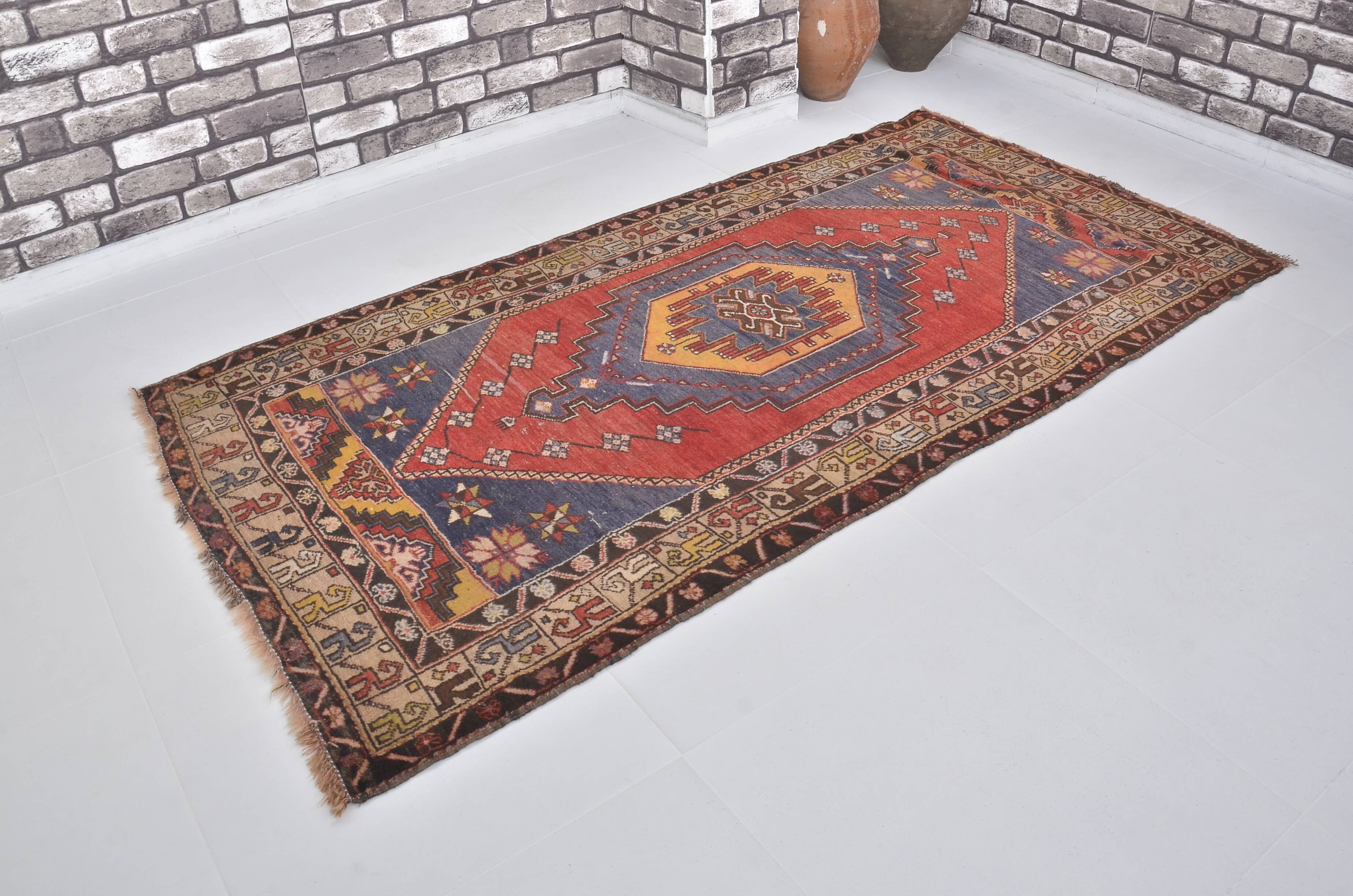 Tapis floral rouge et marron sku A32