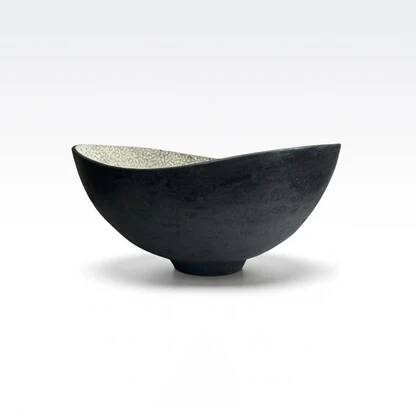 Fuji - artisanal pot in mineral cement – Wabi-Sabi style