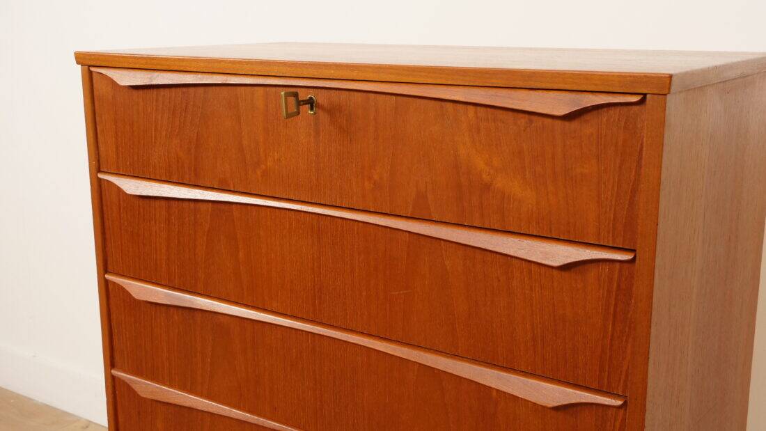 Vintage Danish chest of drawers | Teak | 6 drawers | 106 cm