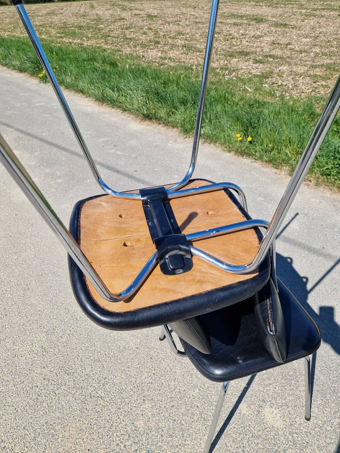 Set of 2 60s designer chairs