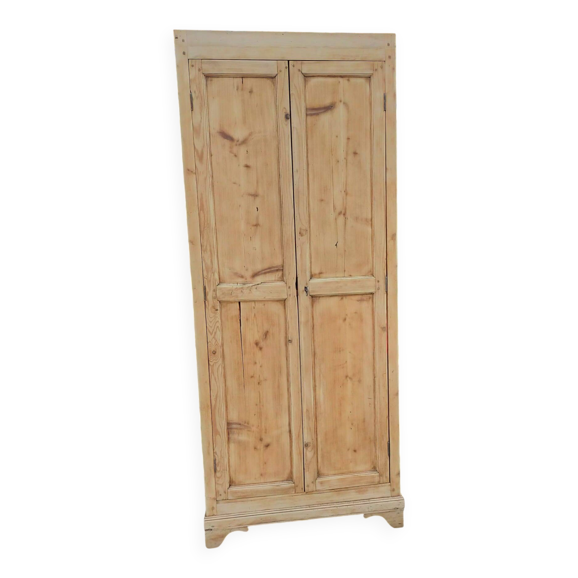 Très grande armoire bois rénovée